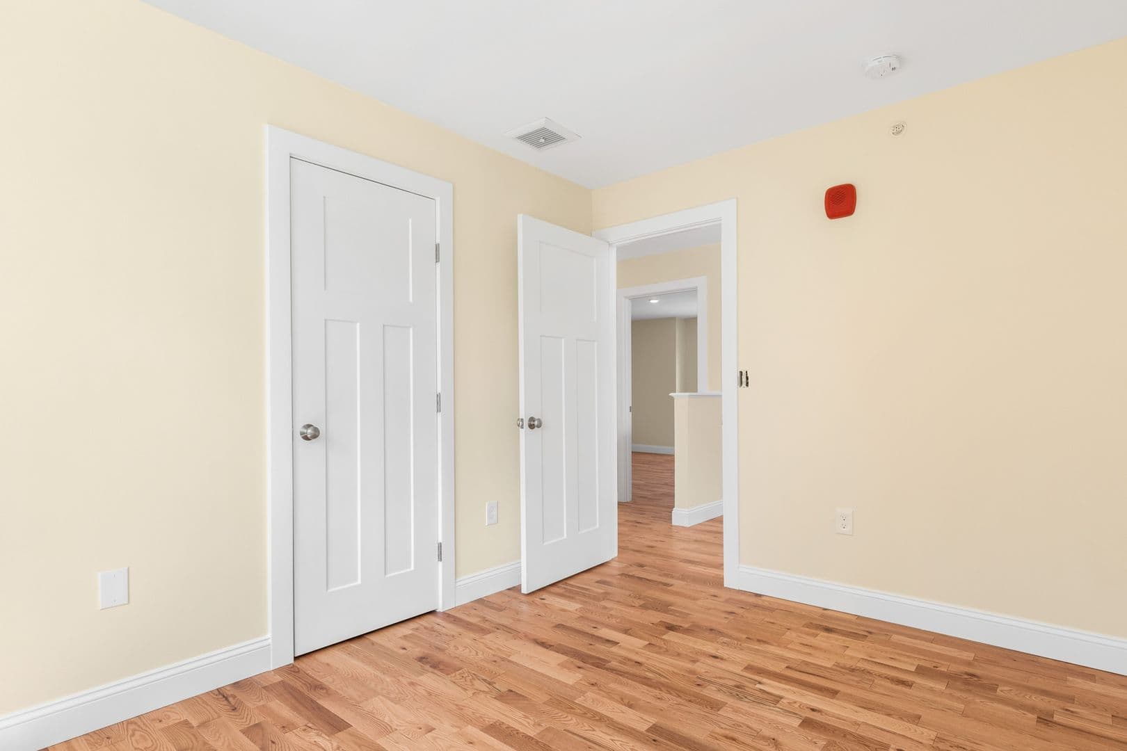 Rochester Townhome: 5 Marwari Ln