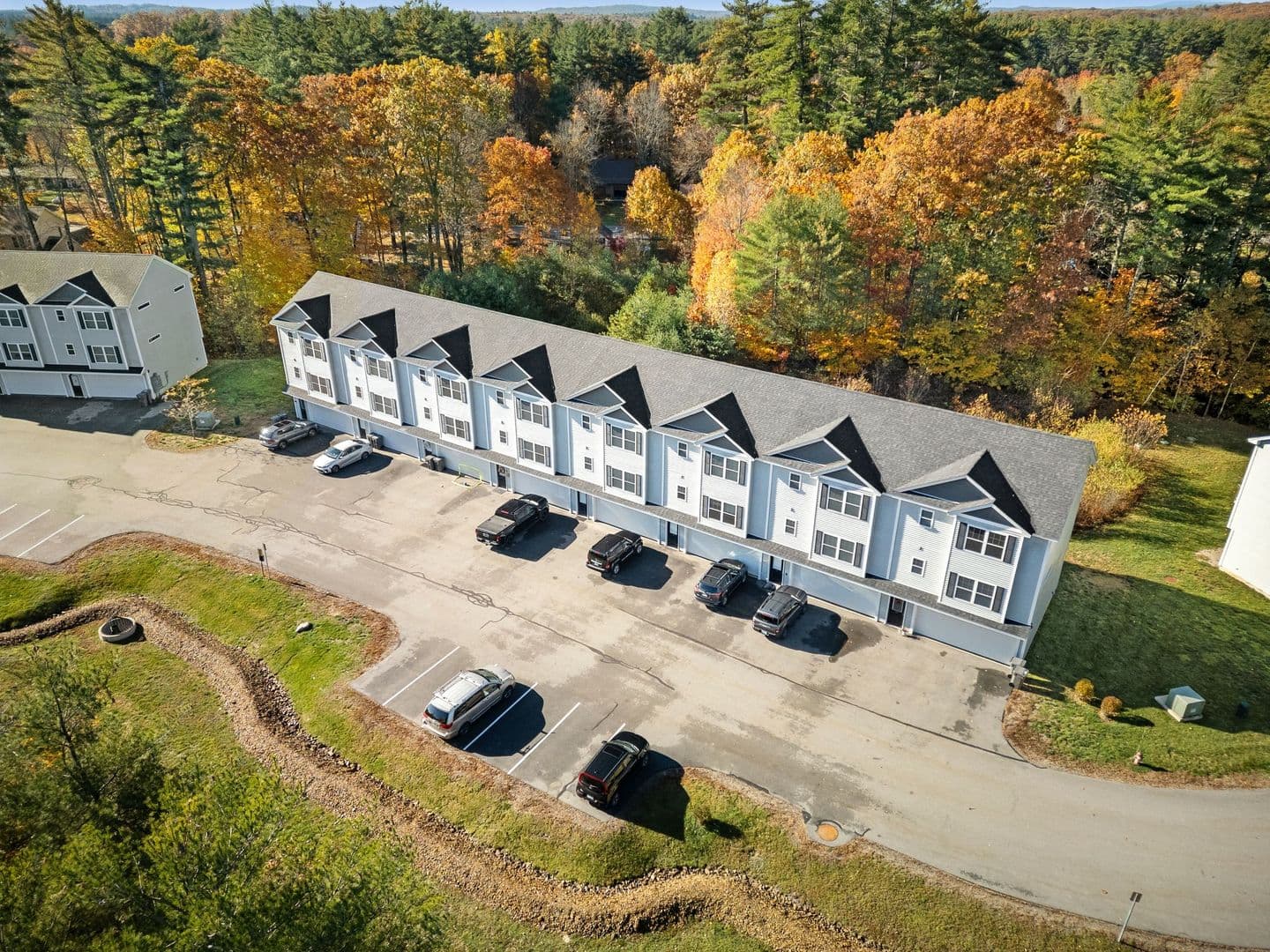 Rochester Townhome: 5 Marwari Ln