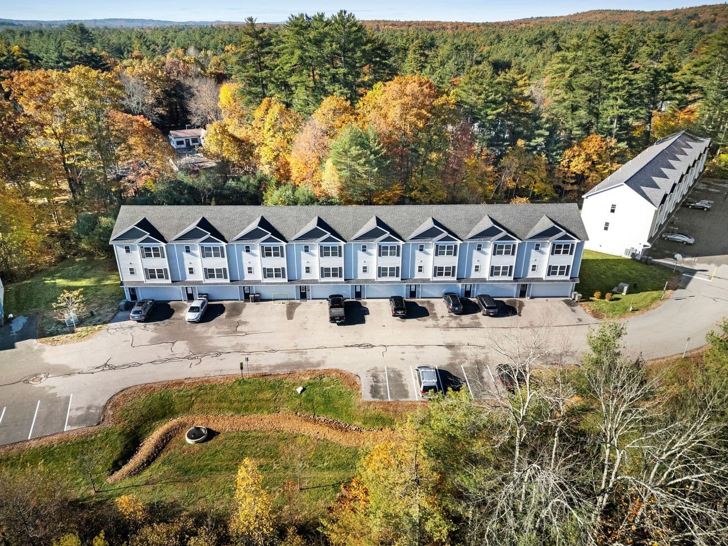 Rochester Townhome: 5 Marwari Ln