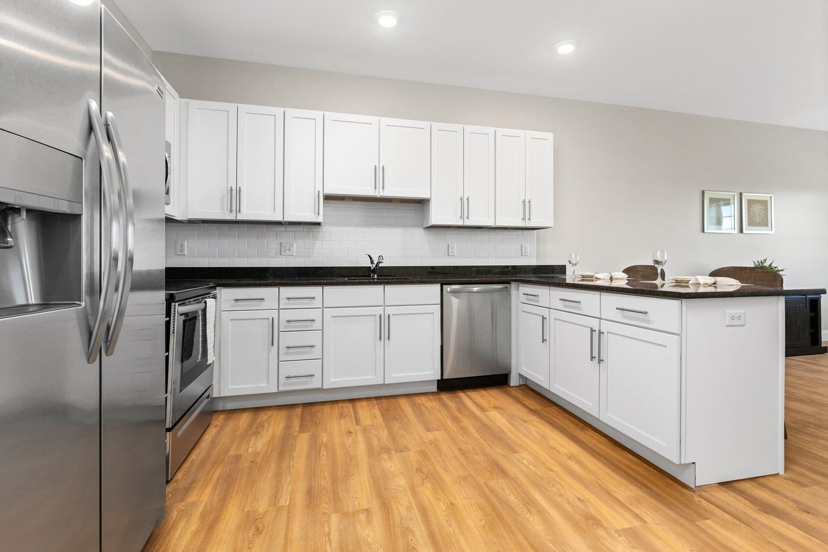 Dover Apartment: 21 Third St