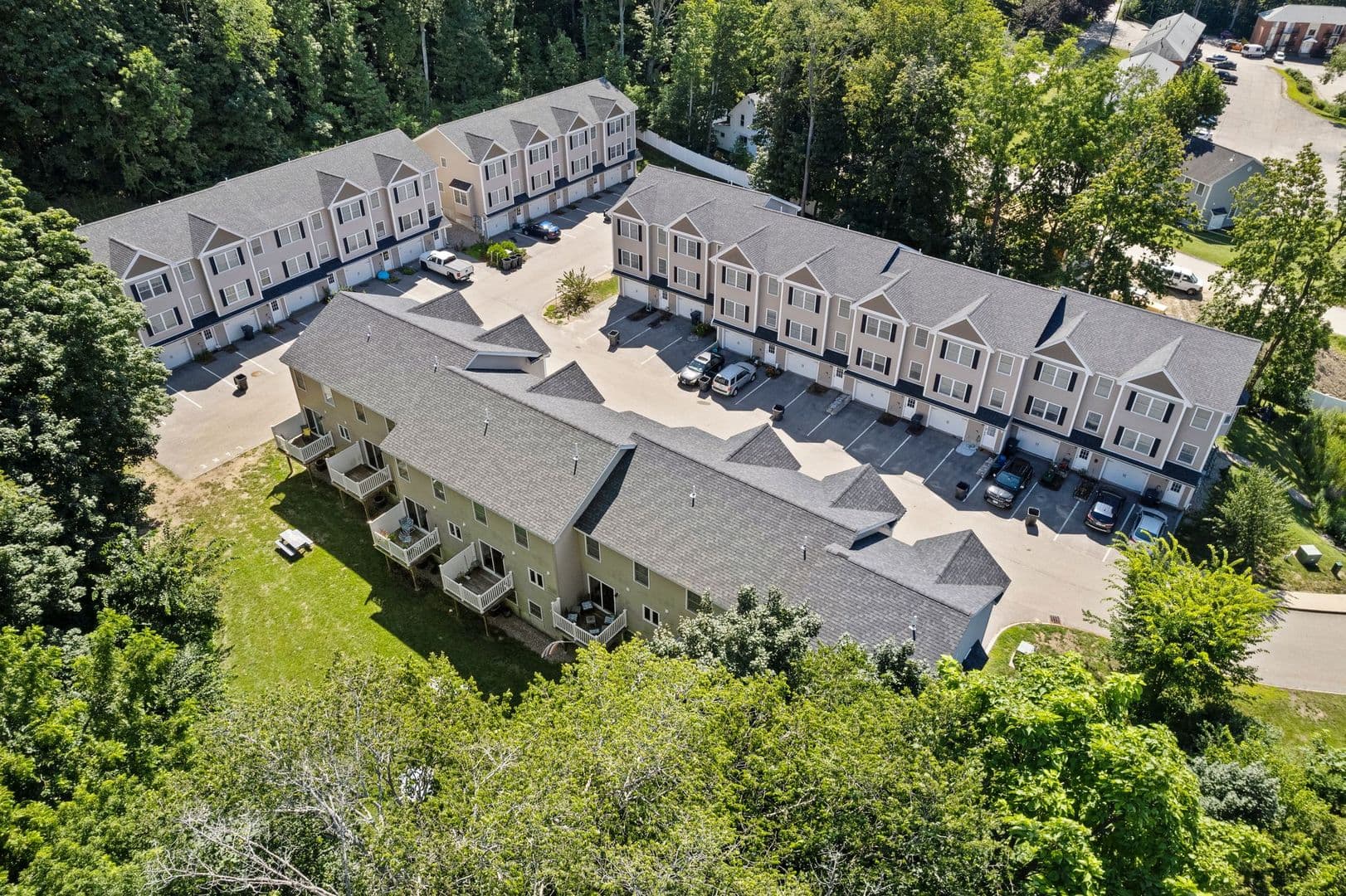 Dover Apartment: 1 Jefferson Dr