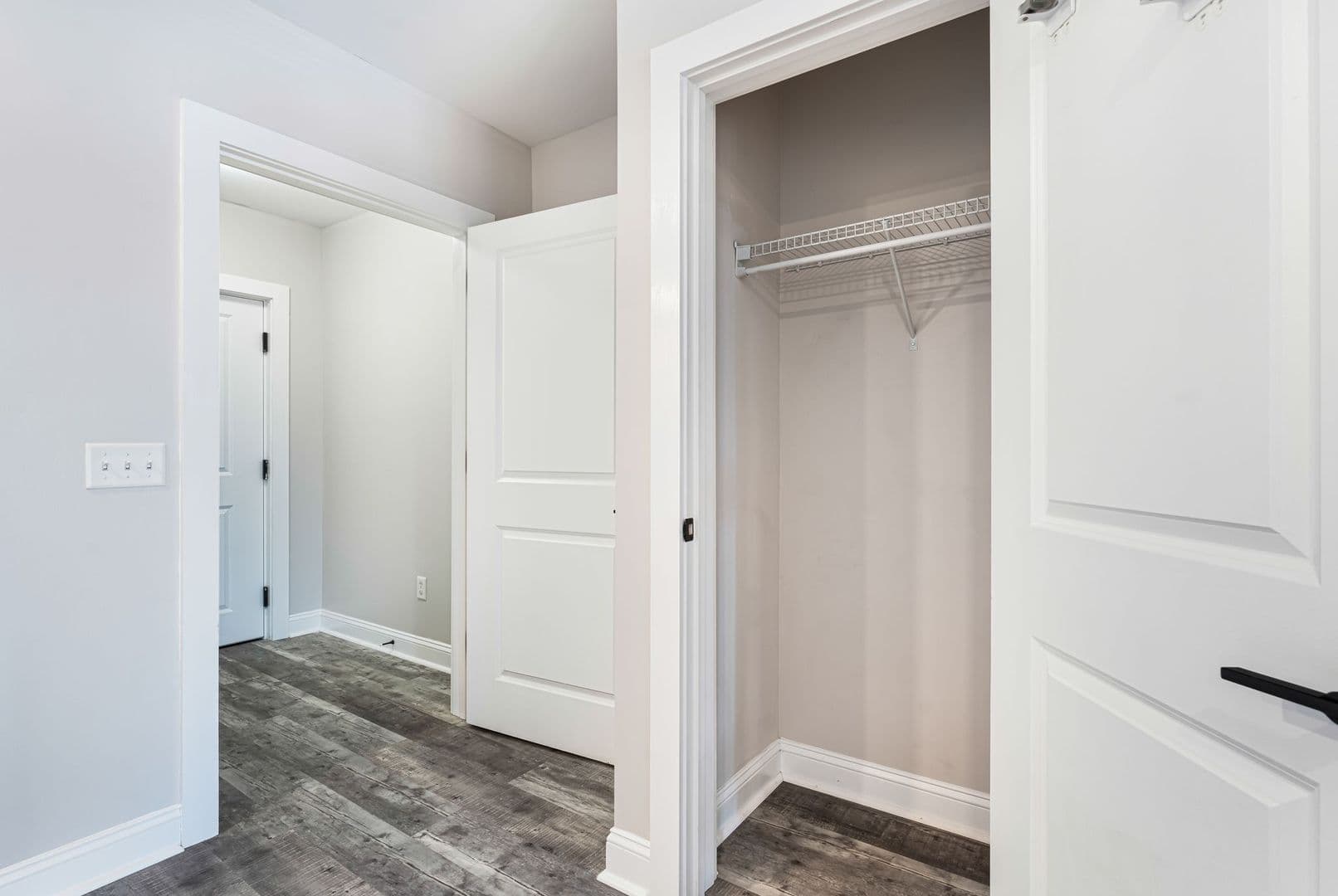 Dover Apartment: 21 Third St