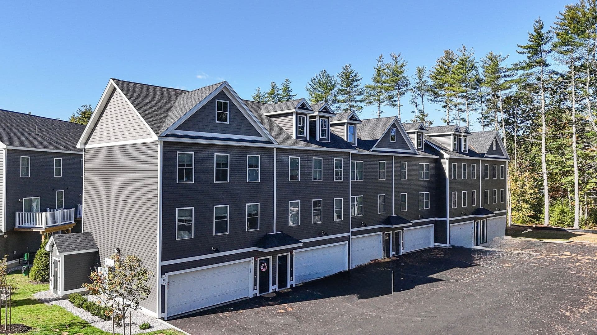 Rochester Townhome: 32 Emerson Ave
