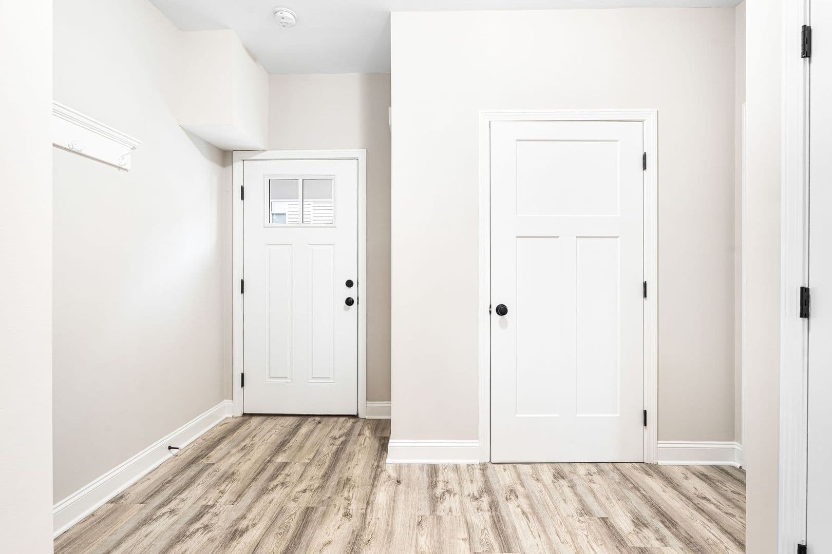 Dover Apartment: 44 Portland Ave