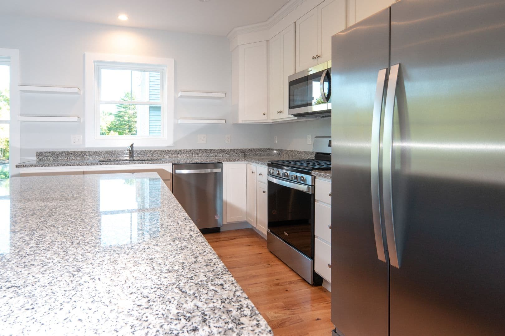 South Berwick Apartment: 2 Lauren's Dr