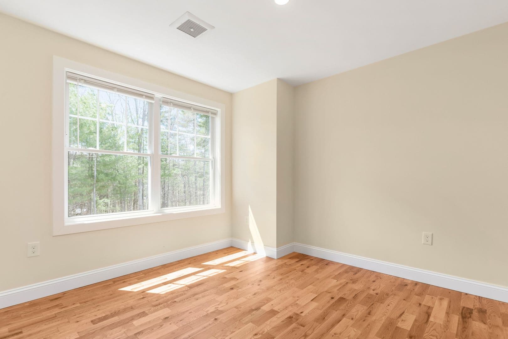 Rochester Townhome: 5 Marwari Ln