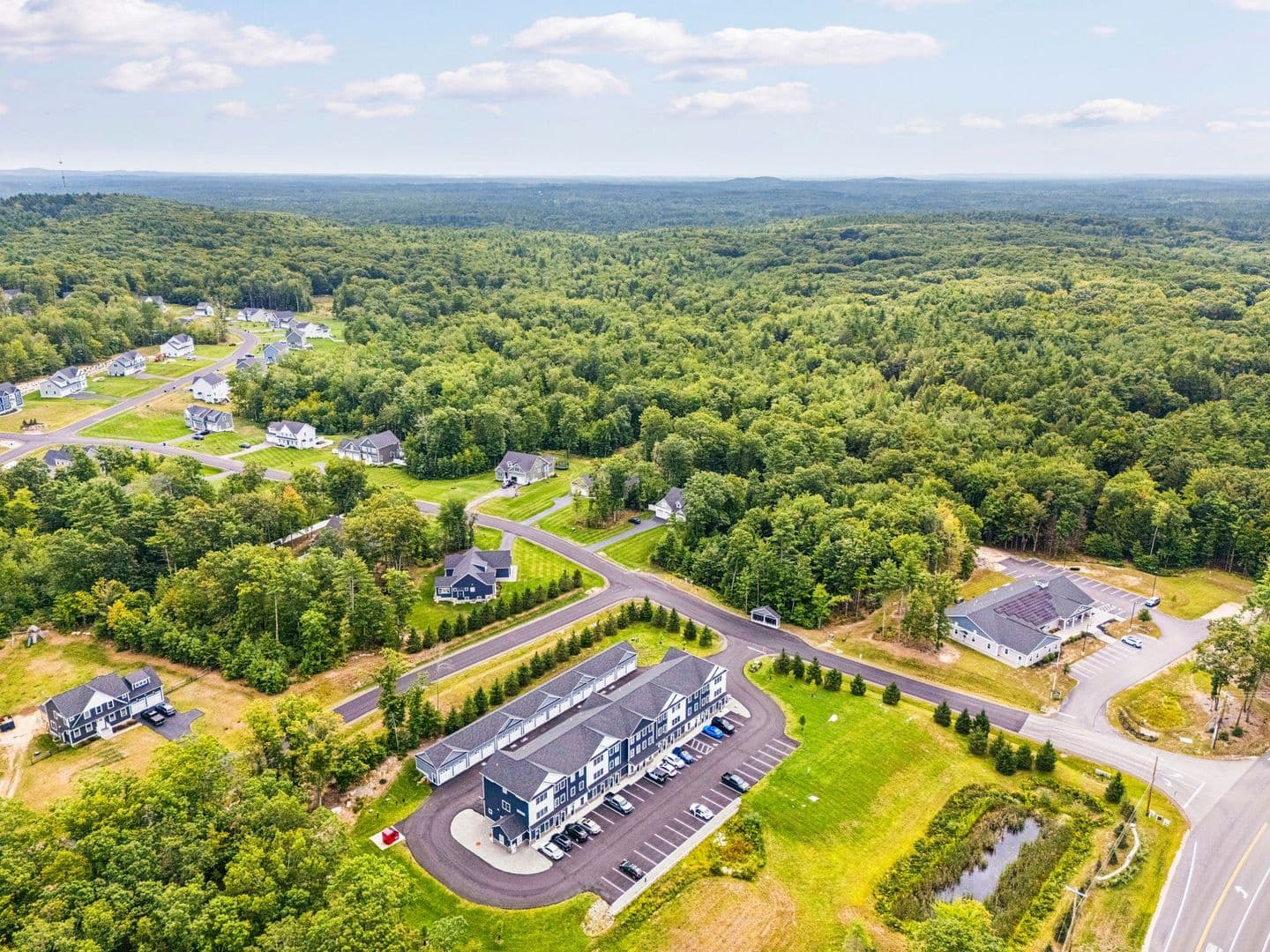 Barrington Townhome: 3 Quill Ln - Unit 208