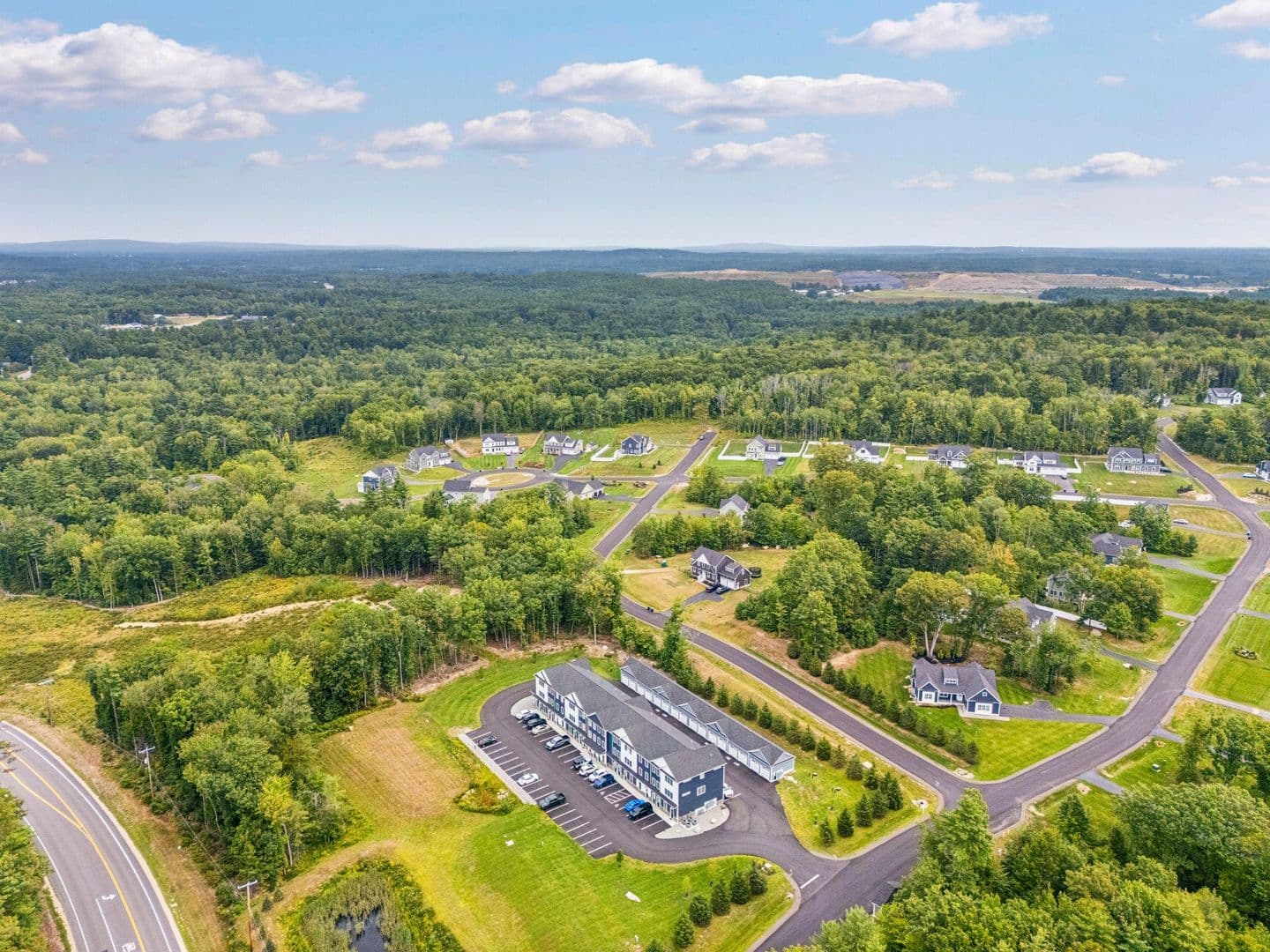 Barrington Townhome: 3 Quill Ln - Unit 208