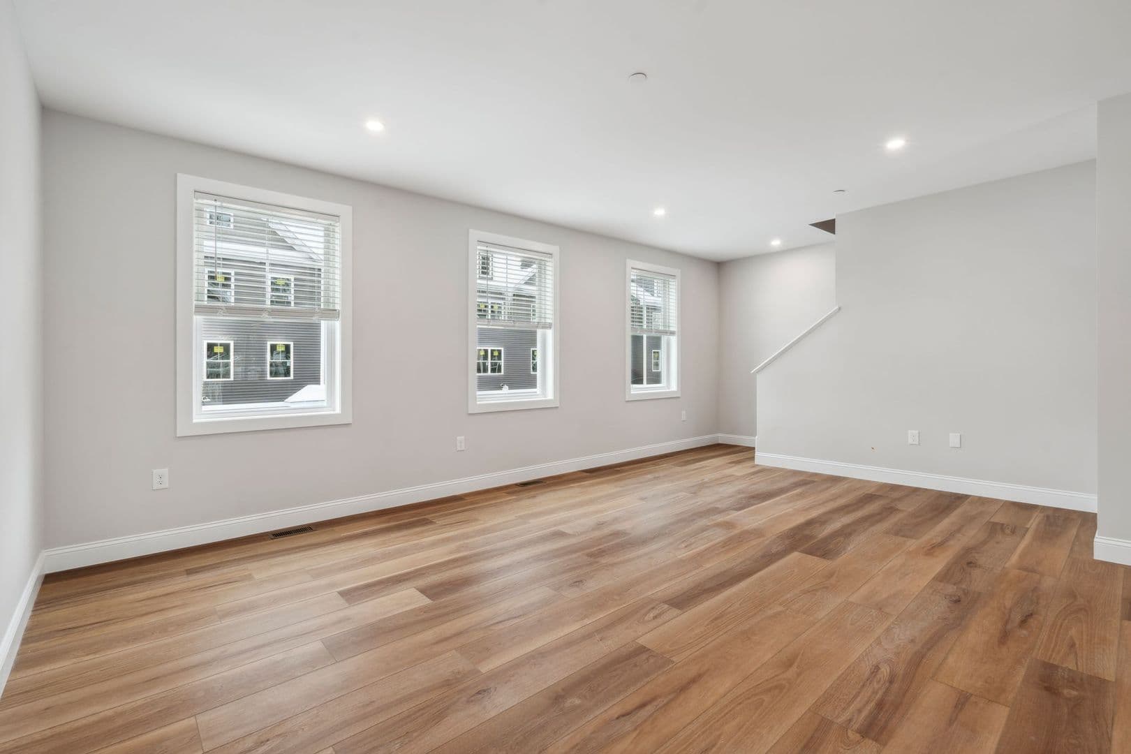 Rochester Townhome: 32 Emerson Ave