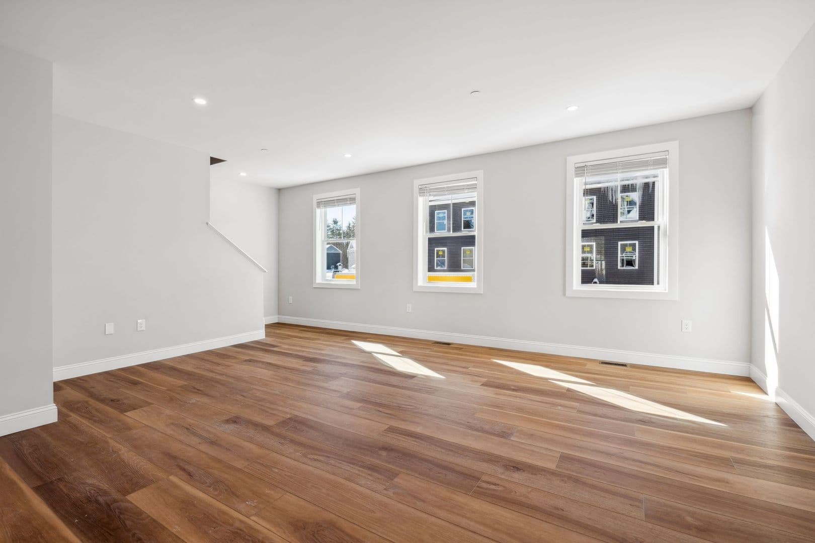 Rochester Townhome: 32 Emerson Ave
