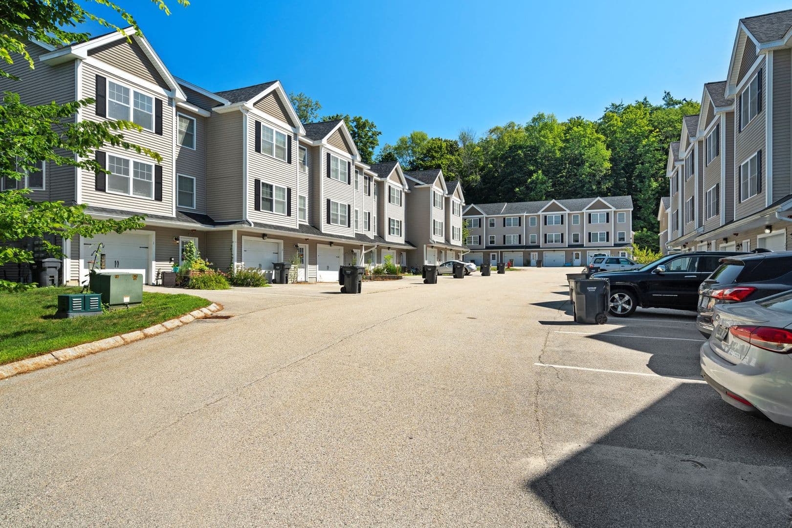 Dover Apartment: 1 Jefferson Dr
