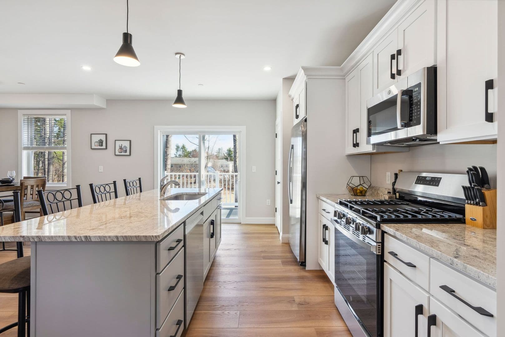 Rochester Townhome: 32 Emerson Ave