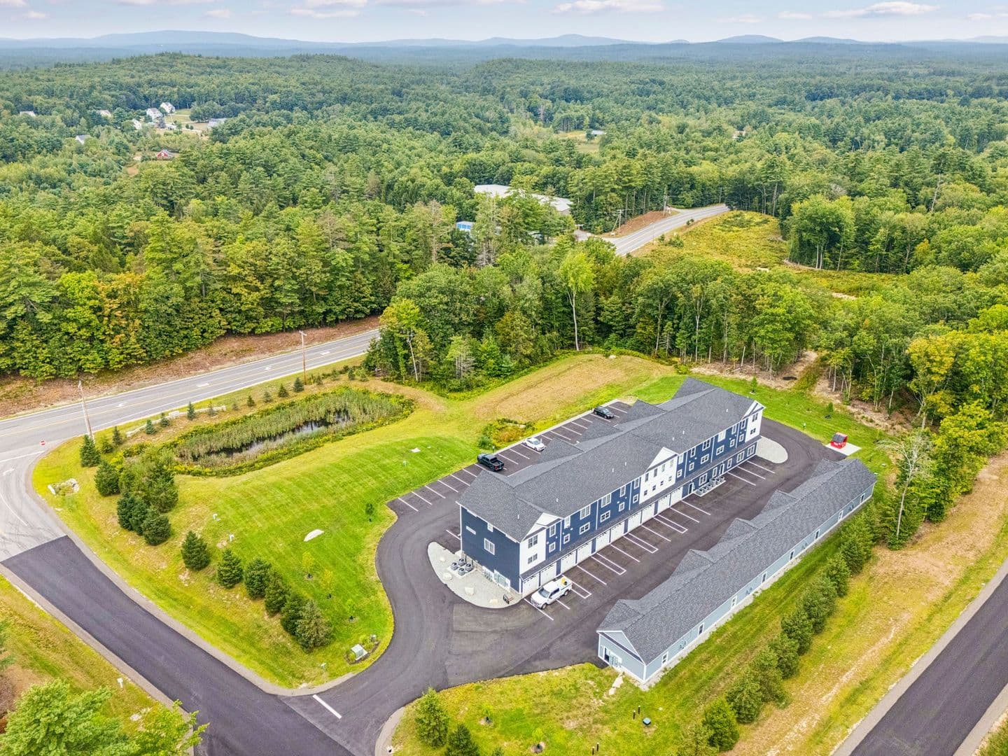 Barrington Townhome: 3 Quill Ln - Unit 208