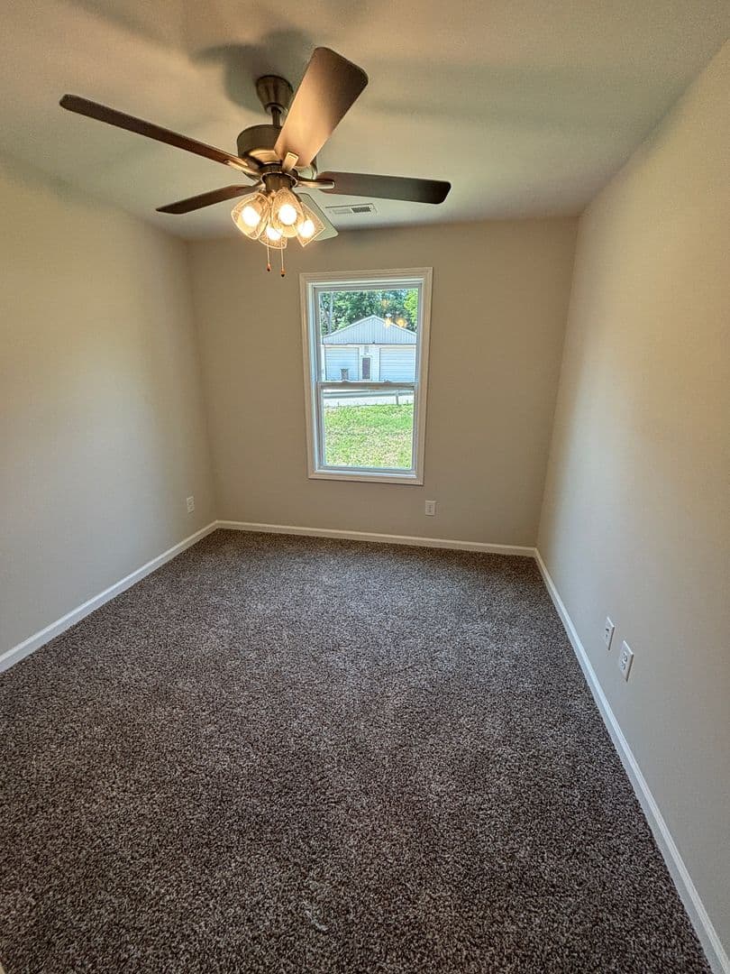 Clarksville House: 839 Cumberland Drive