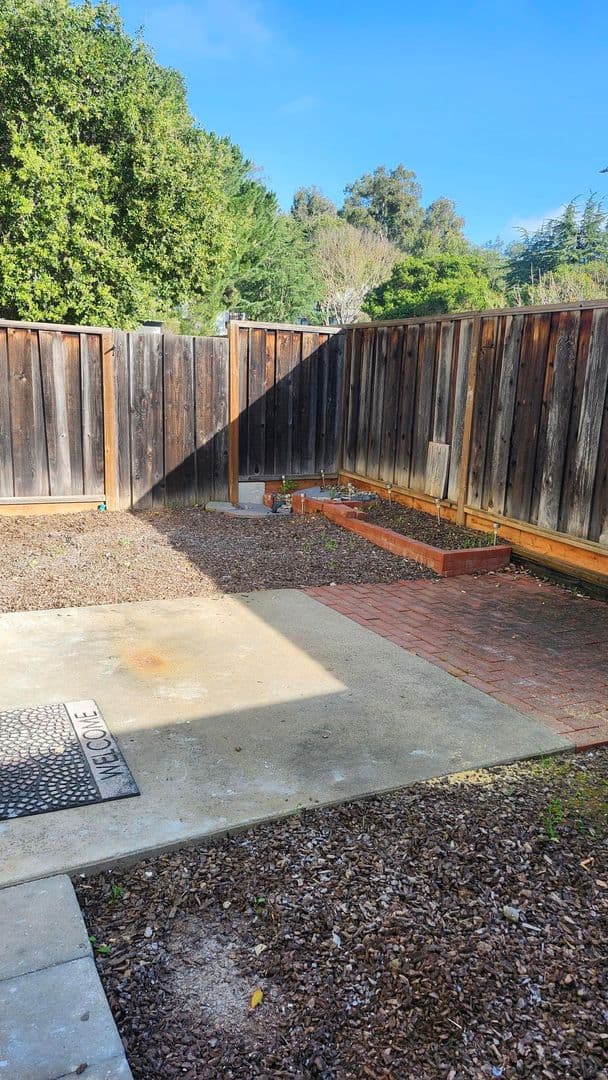 Morgan Hill Apartment: 250 W. Dunne Ave
