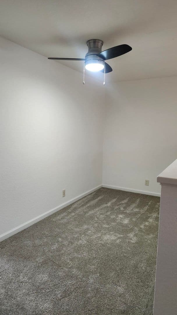 Morgan Hill Apartment: 250 W. Dunne Ave