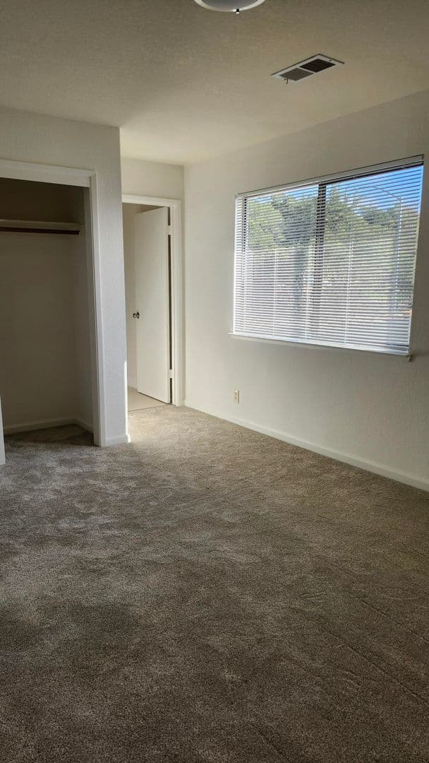 Morgan Hill Apartment: 250 W. Dunne Ave