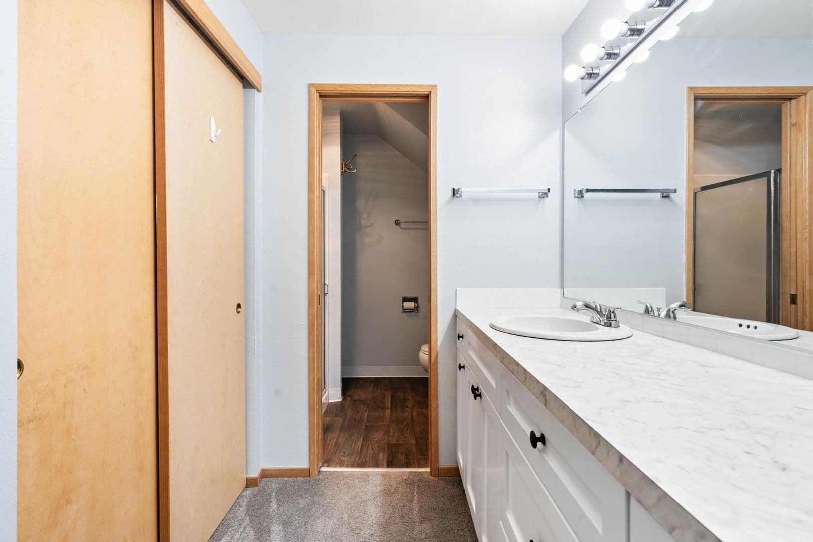 Lake Oswego House: 3433 SW McNary Pkwy #302