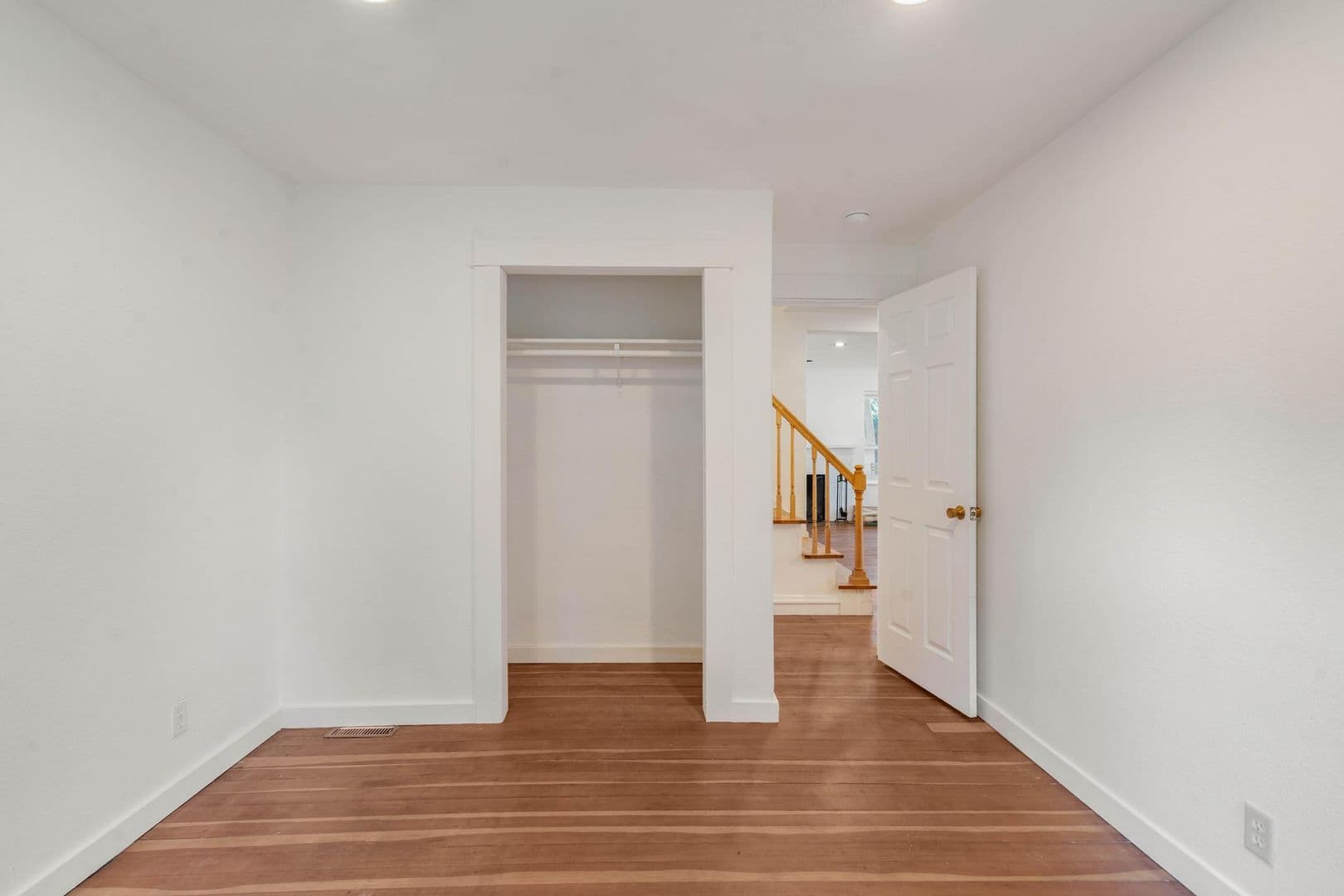 Portland House: 236 NE Lombard St