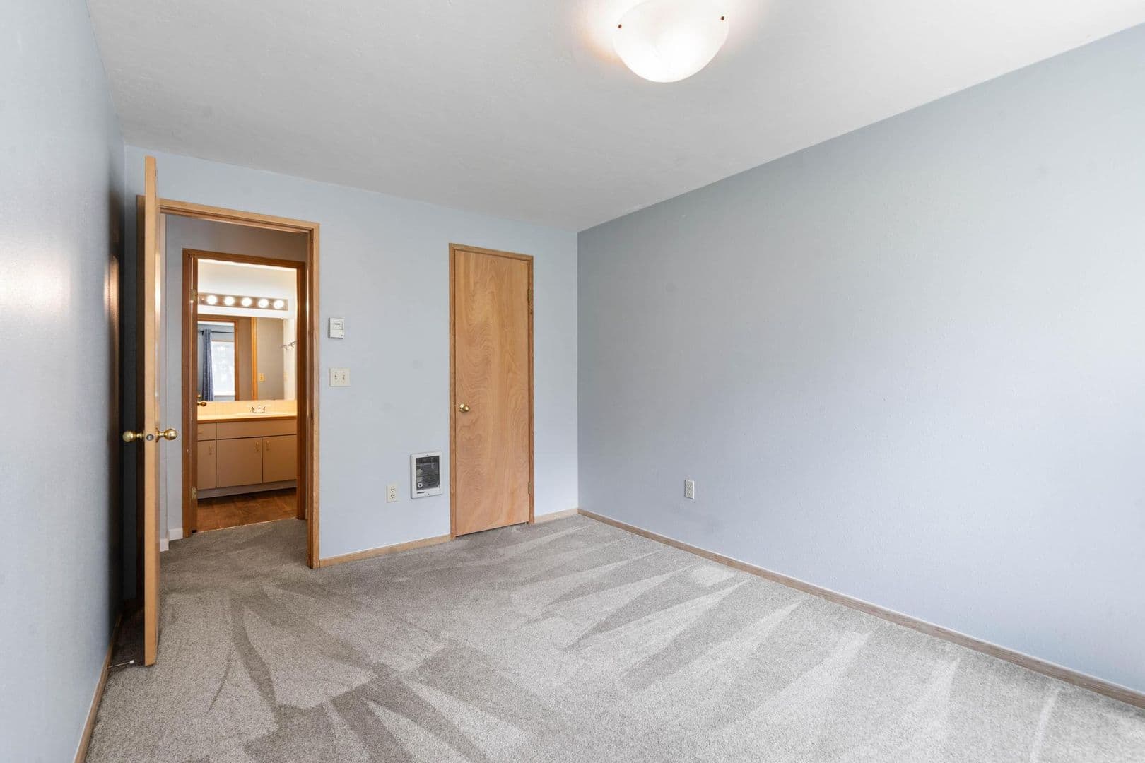 Lake Oswego House: 3433 SW McNary Pkwy #302