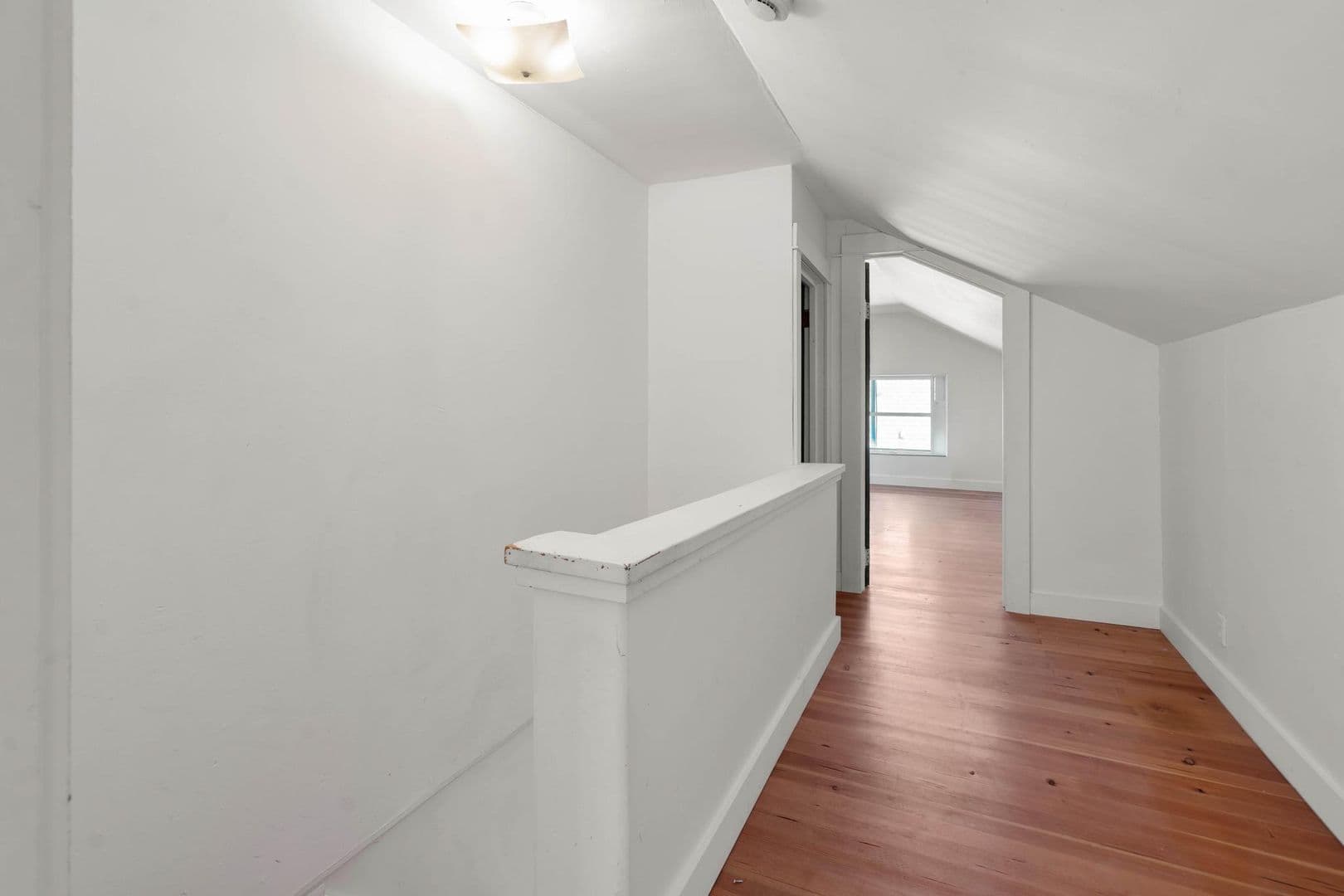 Portland House: 236 NE Lombard St