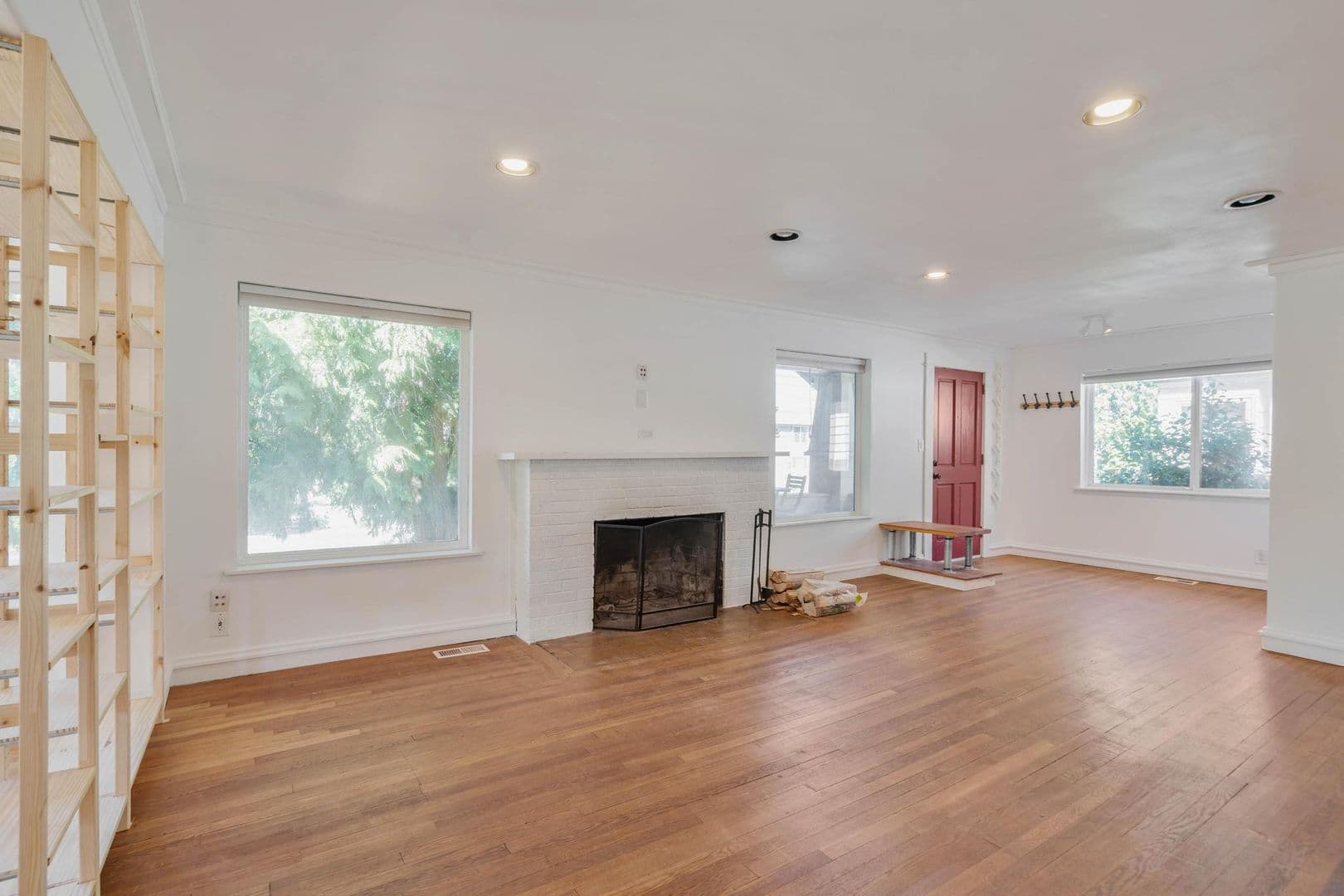 Portland House: 236 NE Lombard St