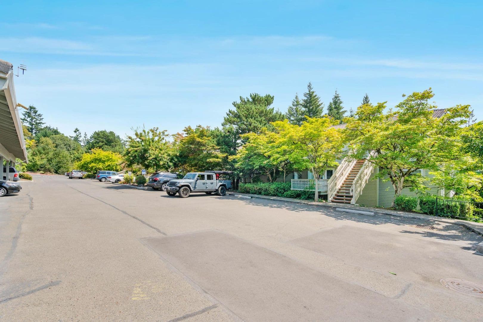 Lake Oswego House: 3433 SW McNary Pkwy #302