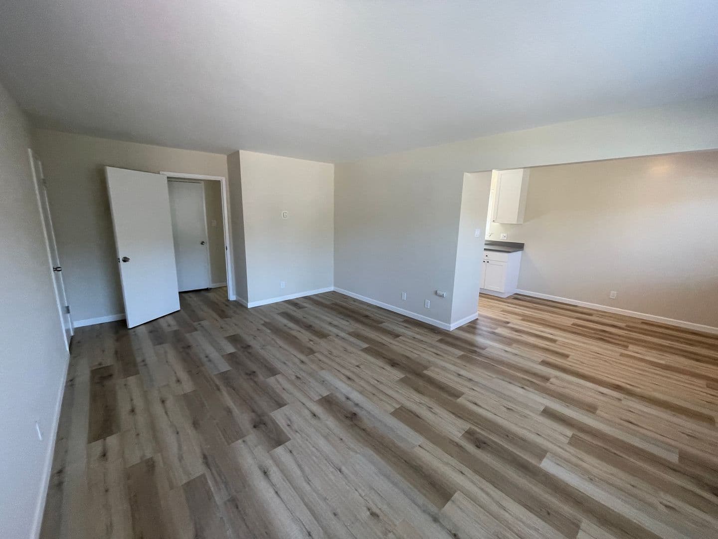 San Mateo Apartment: 3941 Pacific Blvd