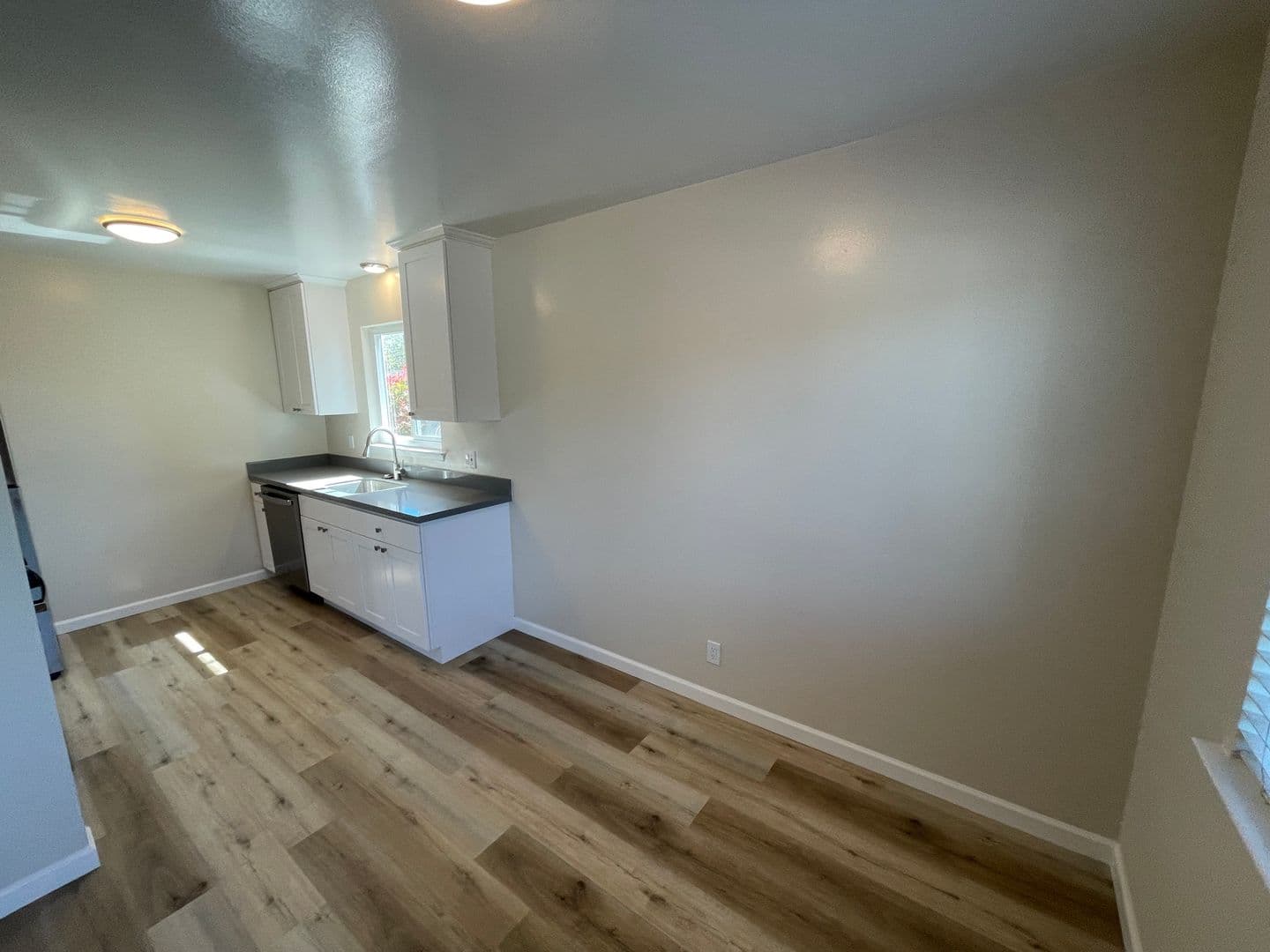 San Mateo Apartment: 3941 Pacific Blvd