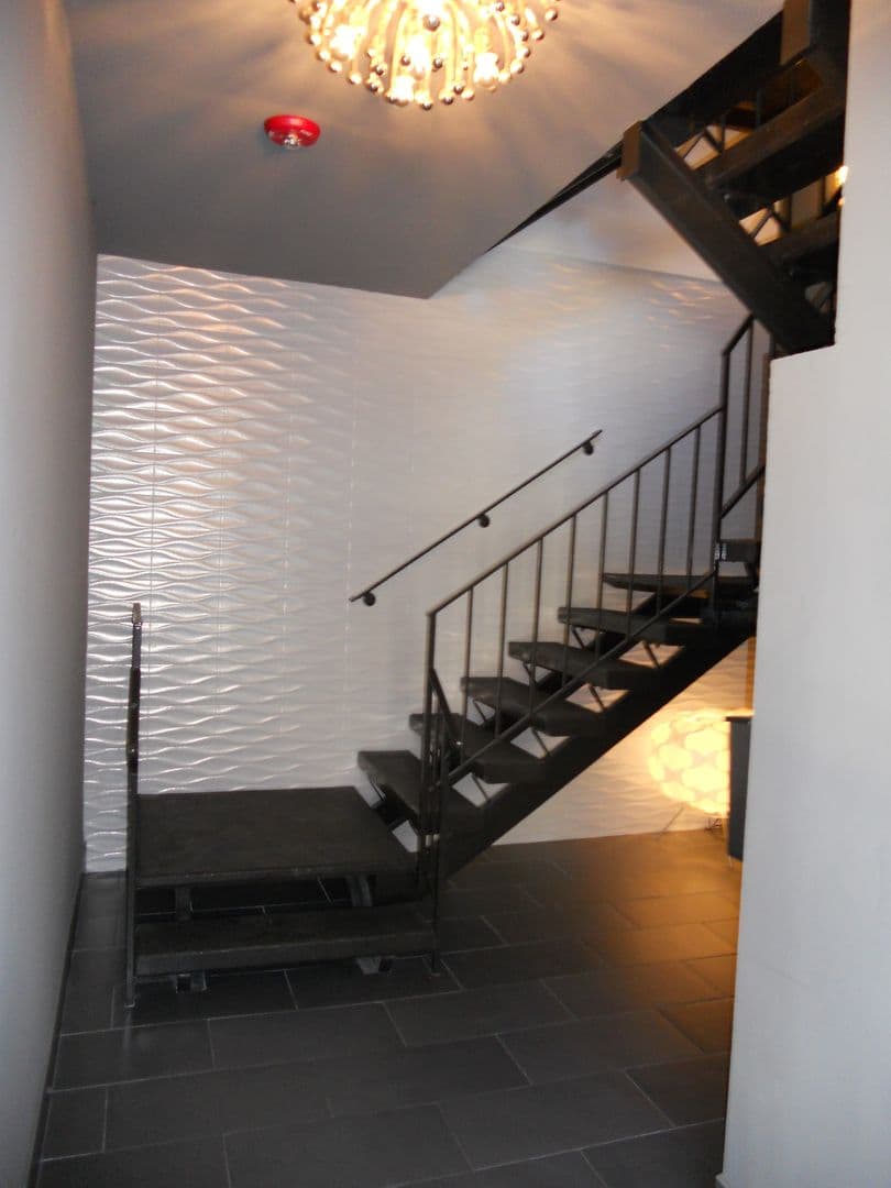 Belmont Apartment: 1000 South Rd