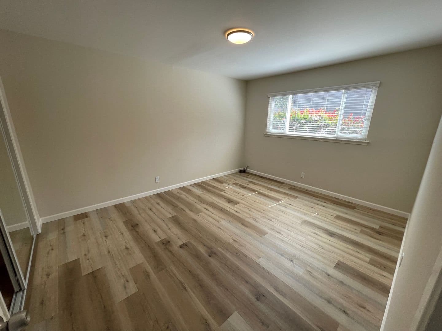 San Mateo Apartment: 3941 Pacific Blvd