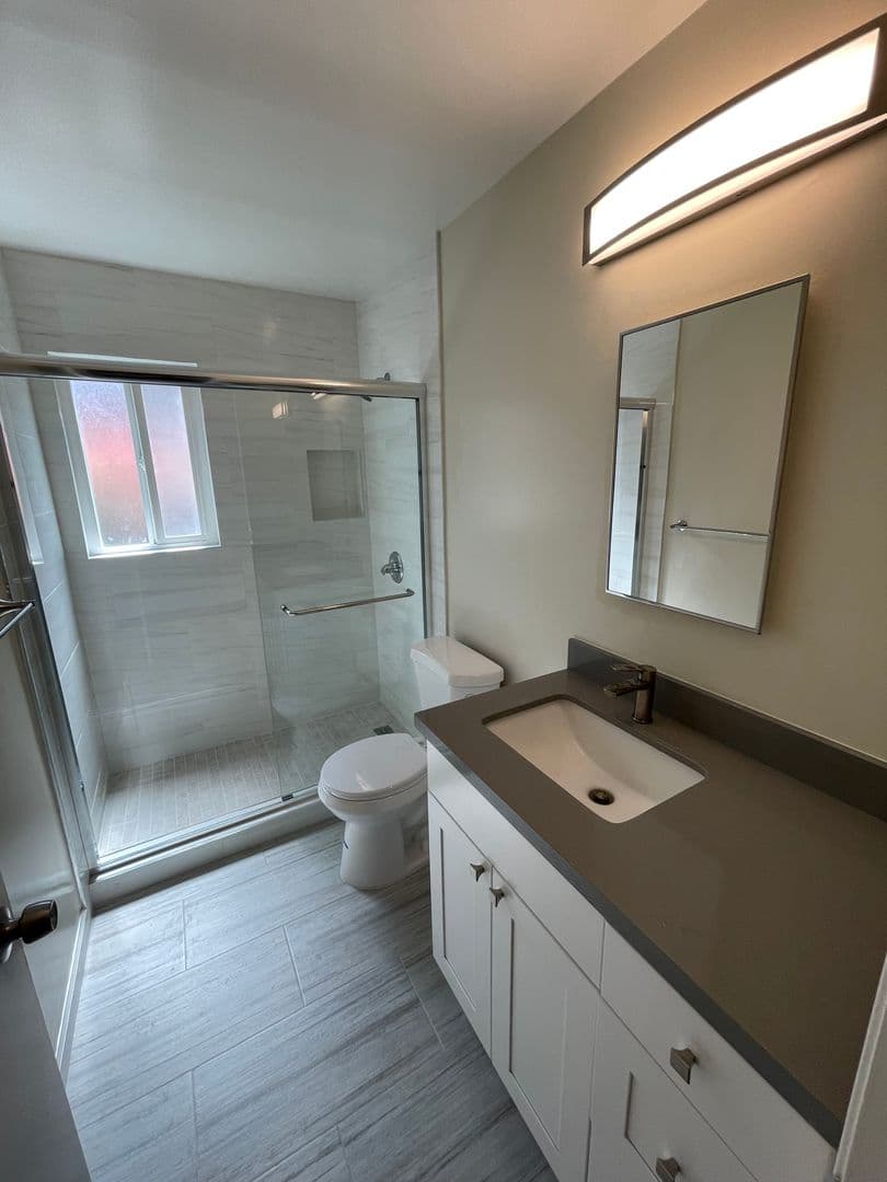 San Mateo Apartment: 3941 Pacific Blvd