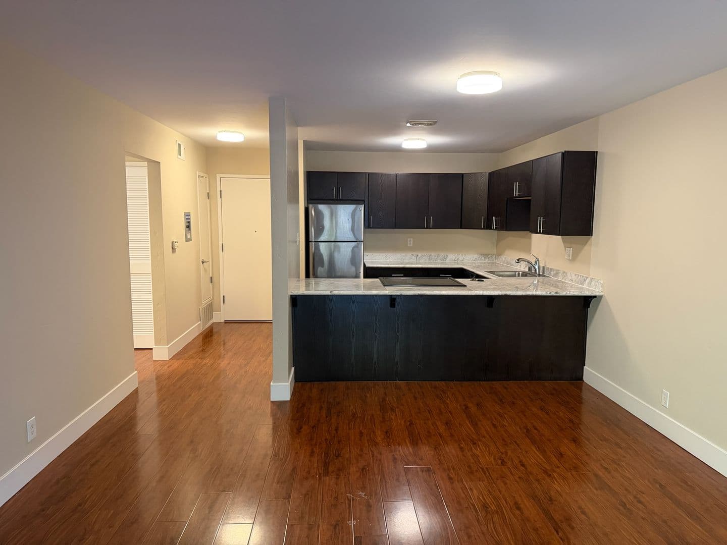 Belmont Apartment: 1000 South Rd