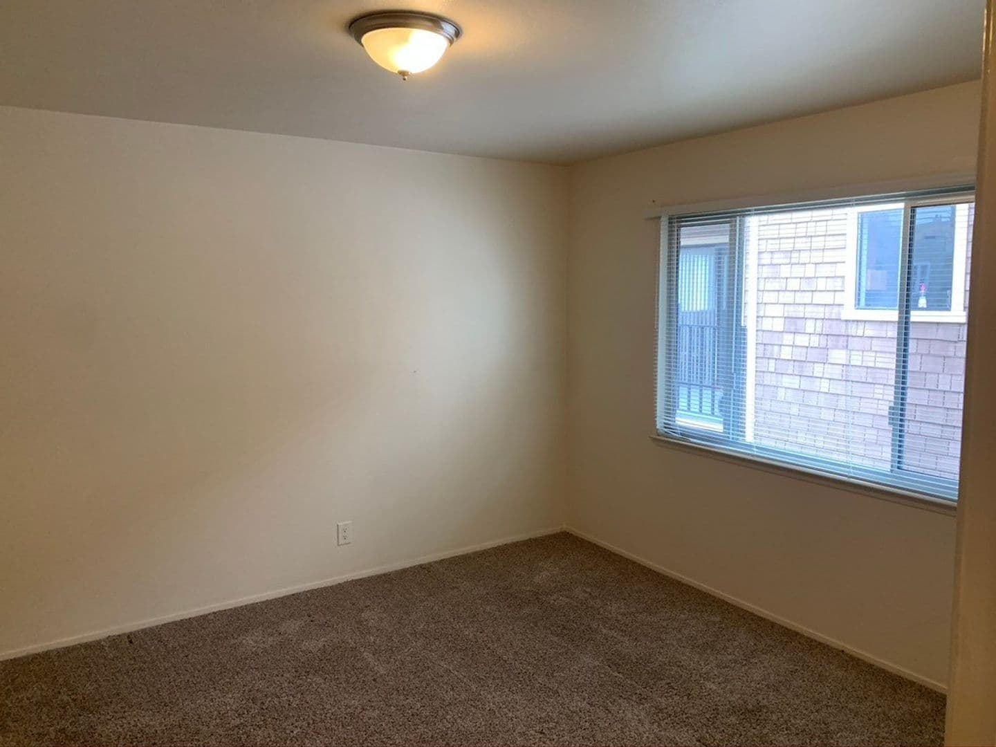 South San Francisco Apartment: 520 Grand Ave