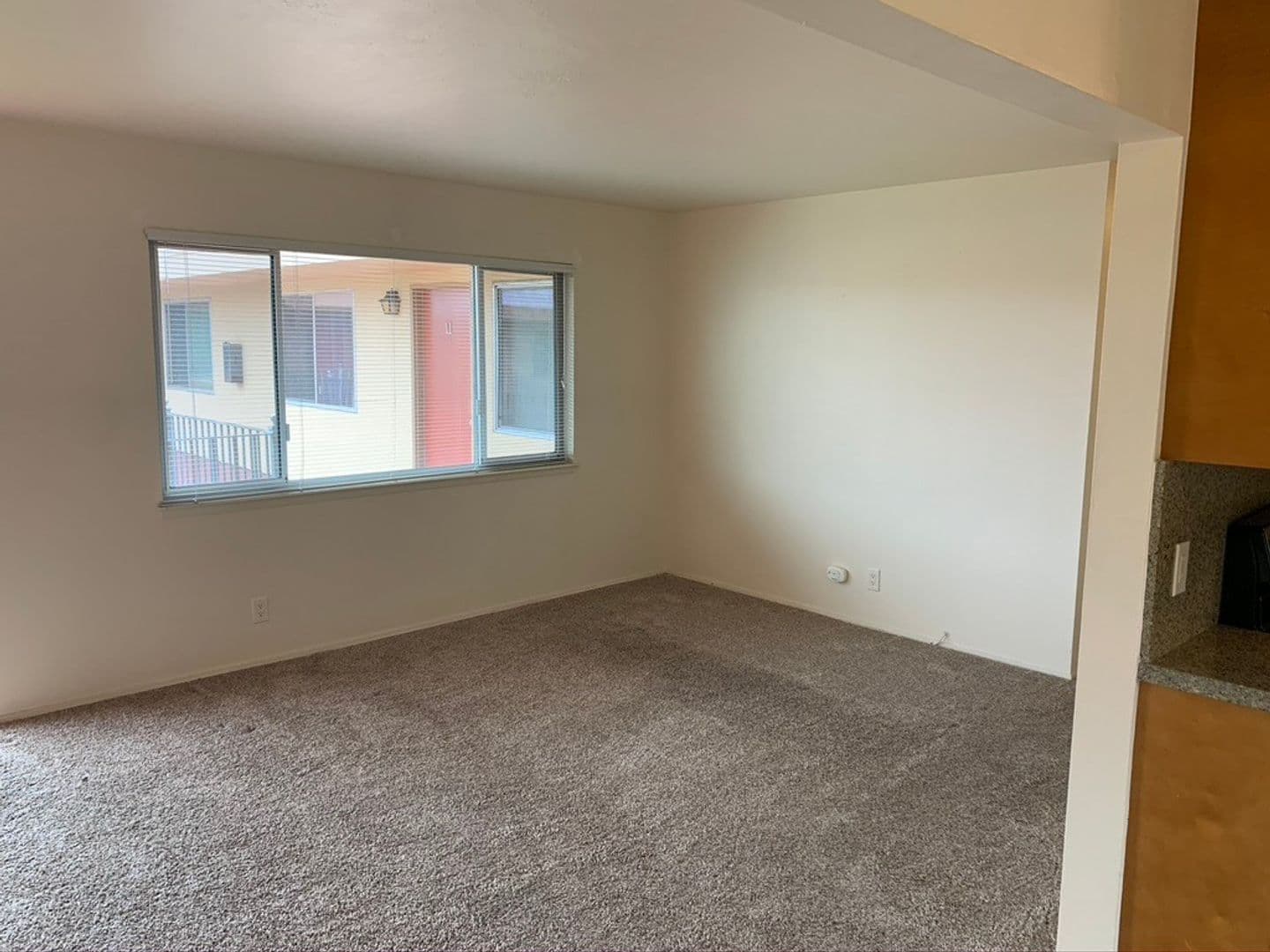 South San Francisco Apartment: 520 Grand Ave