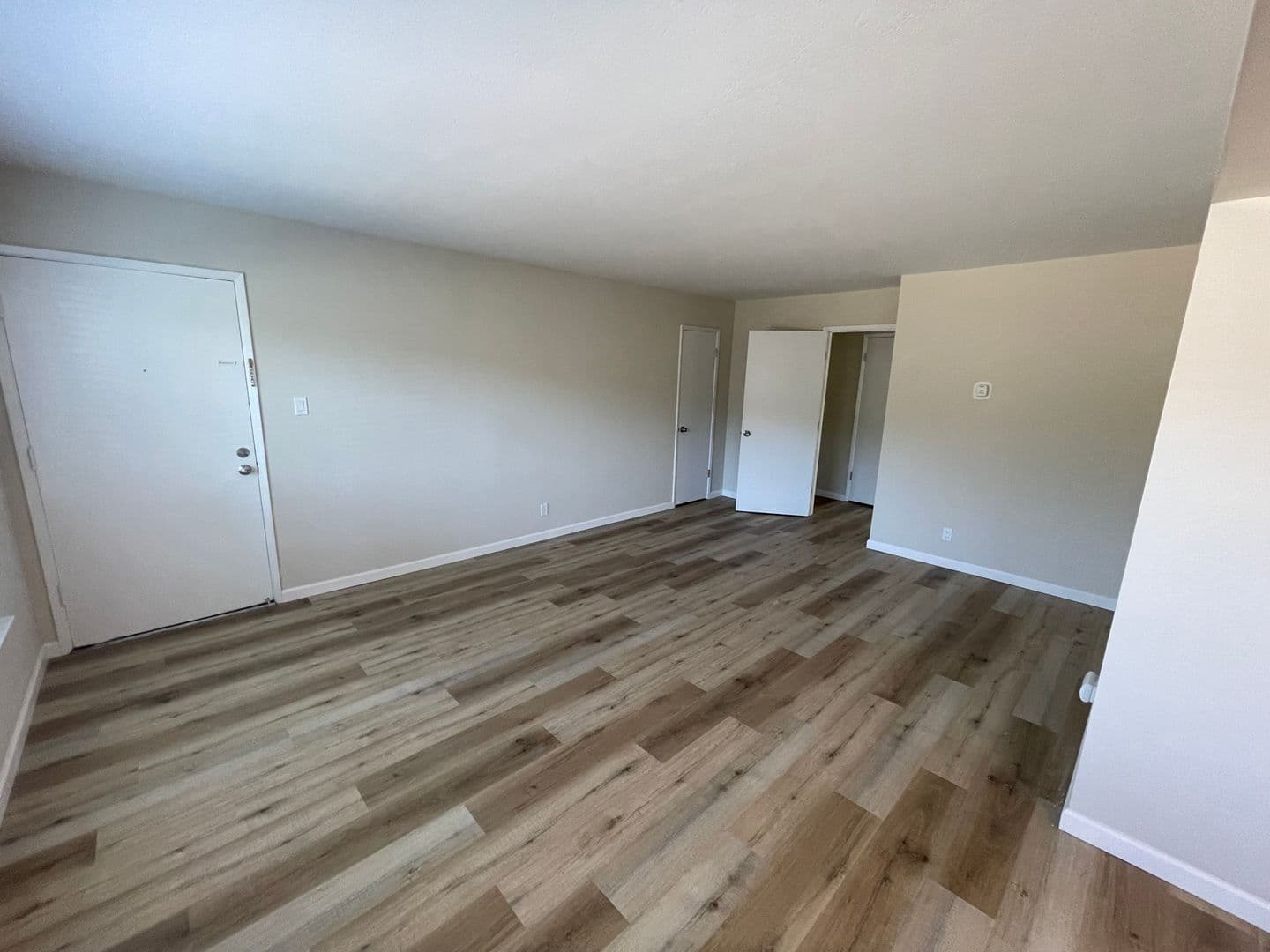 San Mateo Apartment: 3941 Pacific Blvd