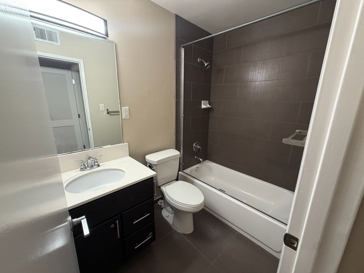 Belmont Apartment: 1000 South Rd