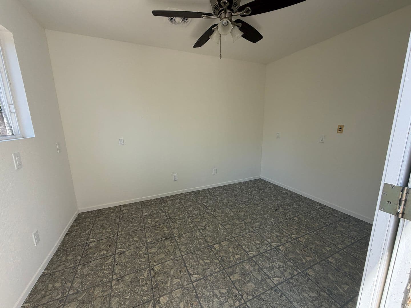 Milpitas House: 295 Roswell Dr