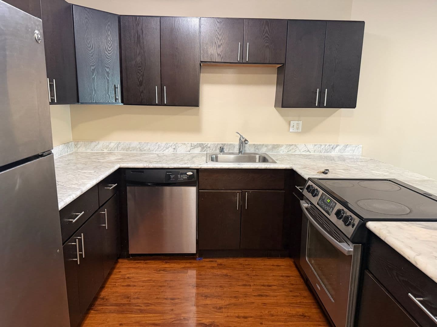 Belmont Apartment: 1000 South Rd