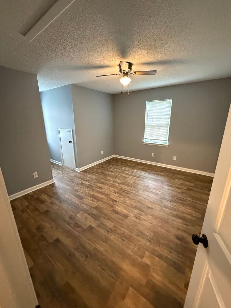 Charlotte House: 7410 Prindle Lake Dr
