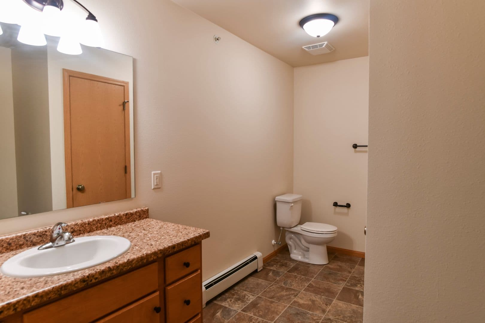 Plover Apartment: 3500 Willow Dr