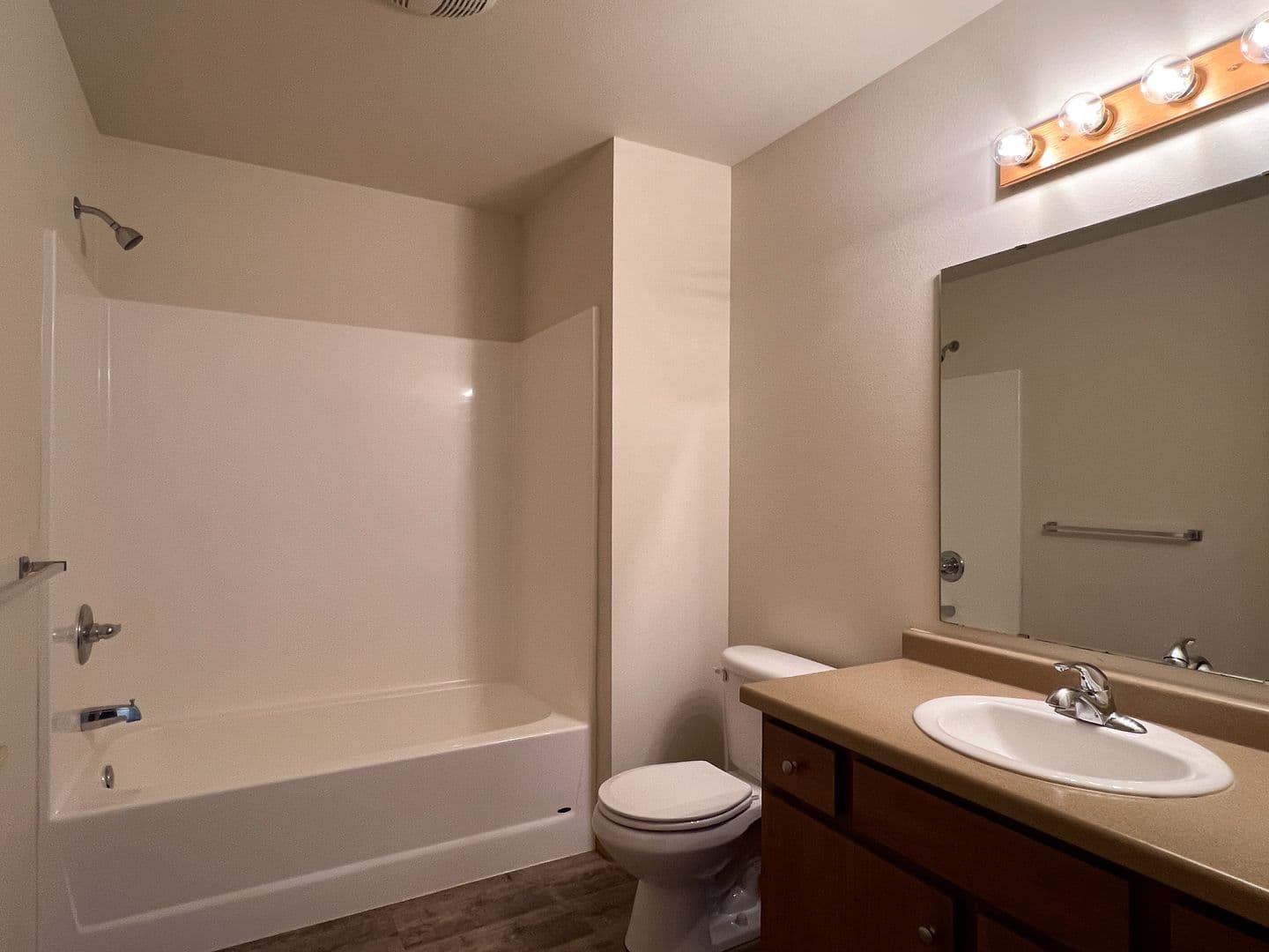 Merrill Apartment: 2301 W. Jackson St.