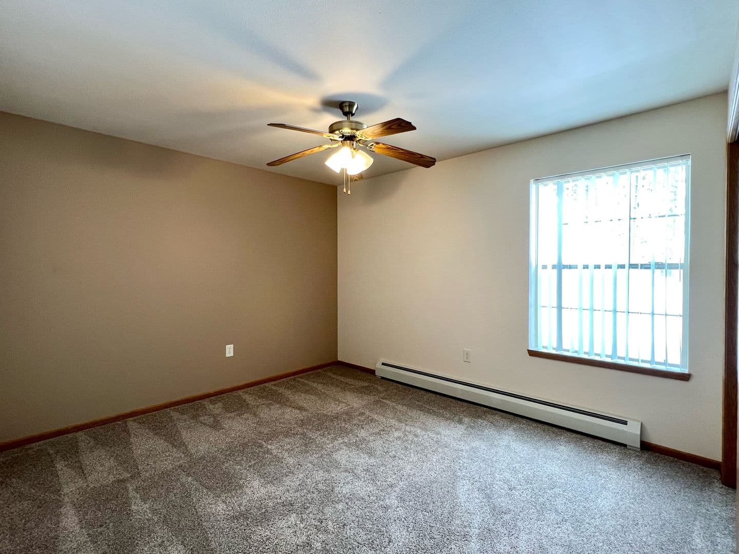 Stevens Point Apartment: 1200 River View Ave