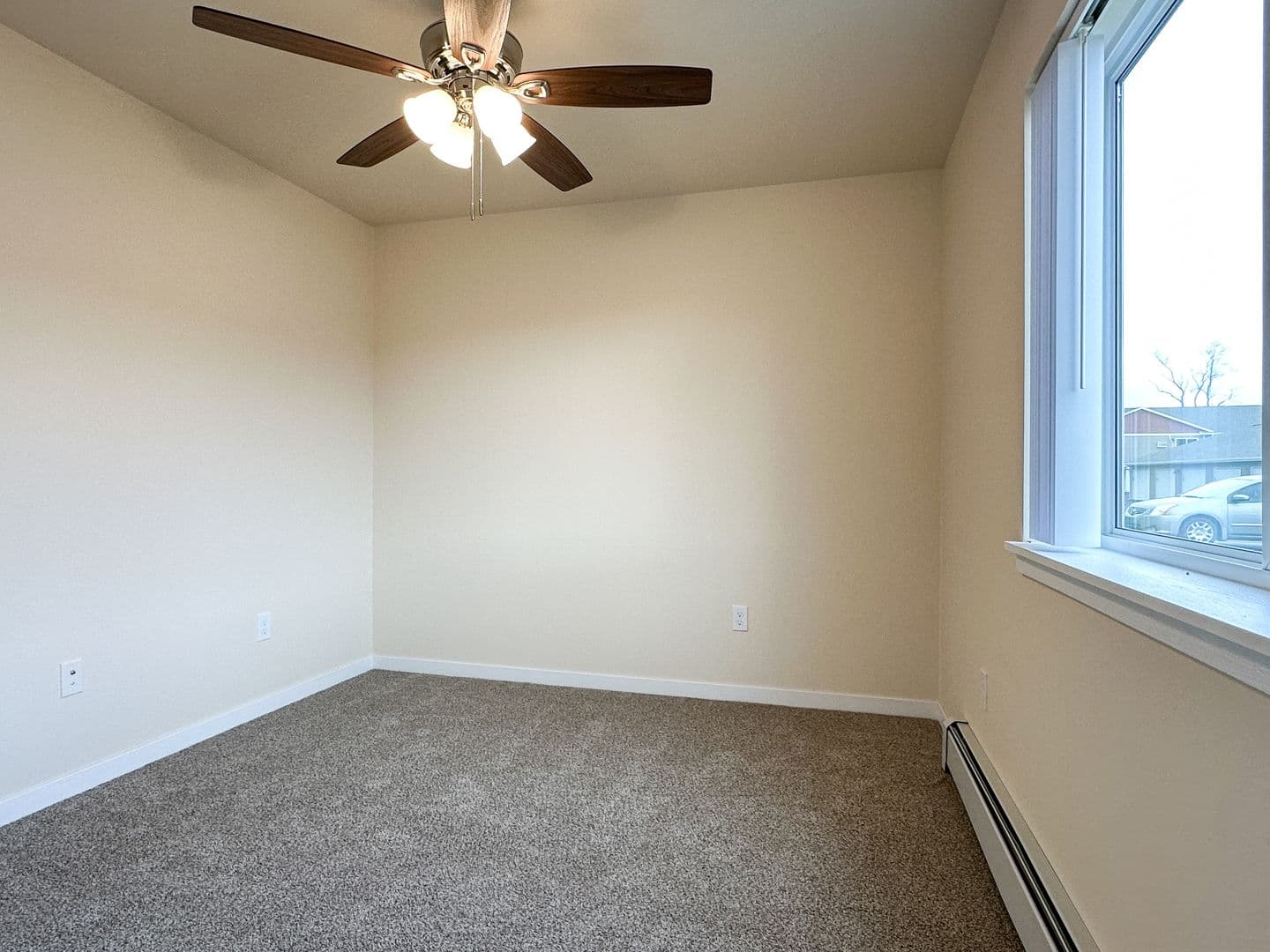 Florence Apartment: 5863 Chapin Street