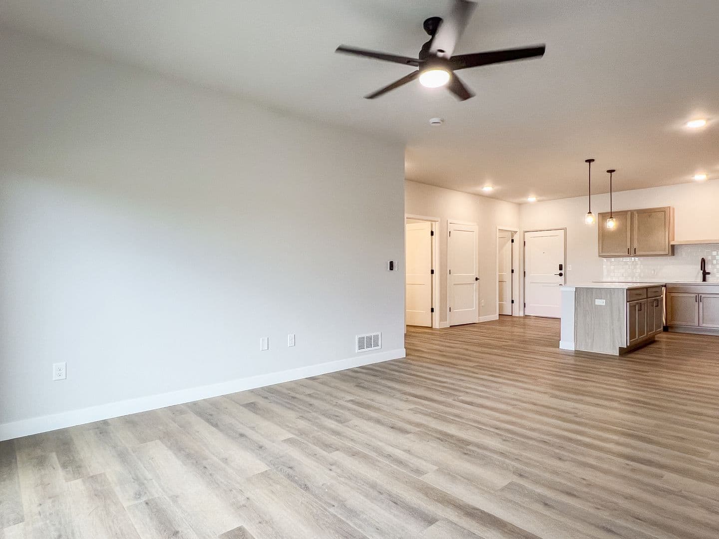 Schofield Apartment: 1408 Park Drive