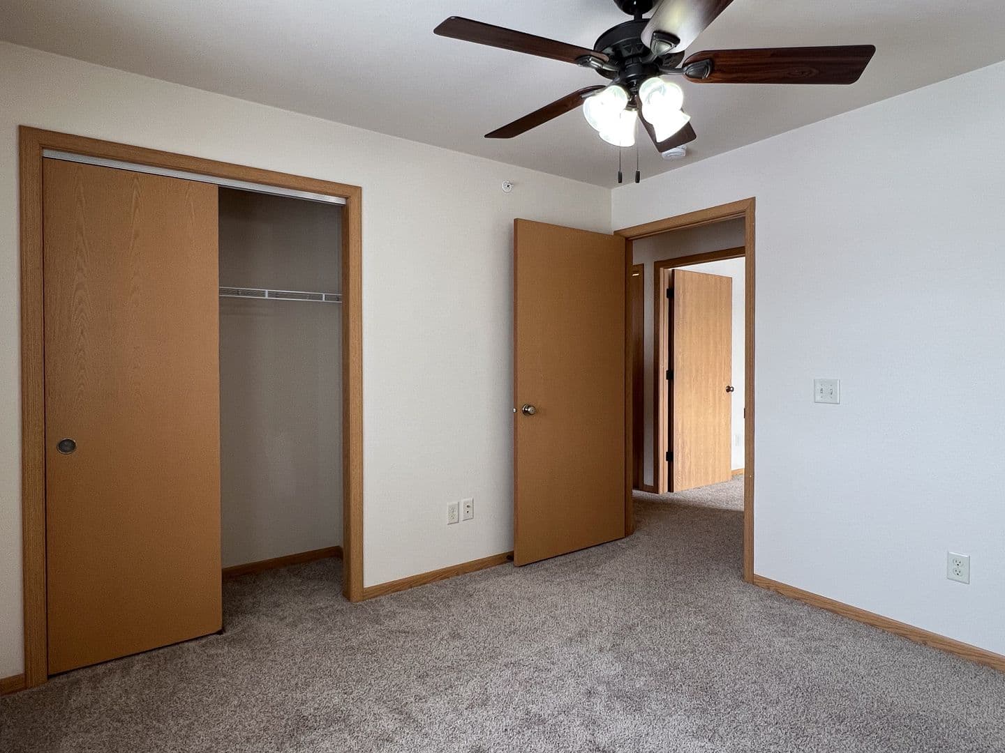 Rice Lake Apartment: 515 Moon Lake Dr