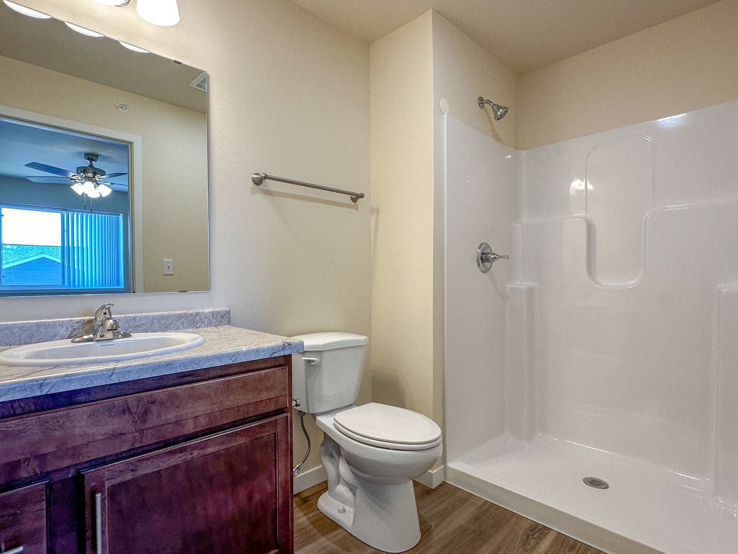 Athens Apartment: 713 Caroline Street