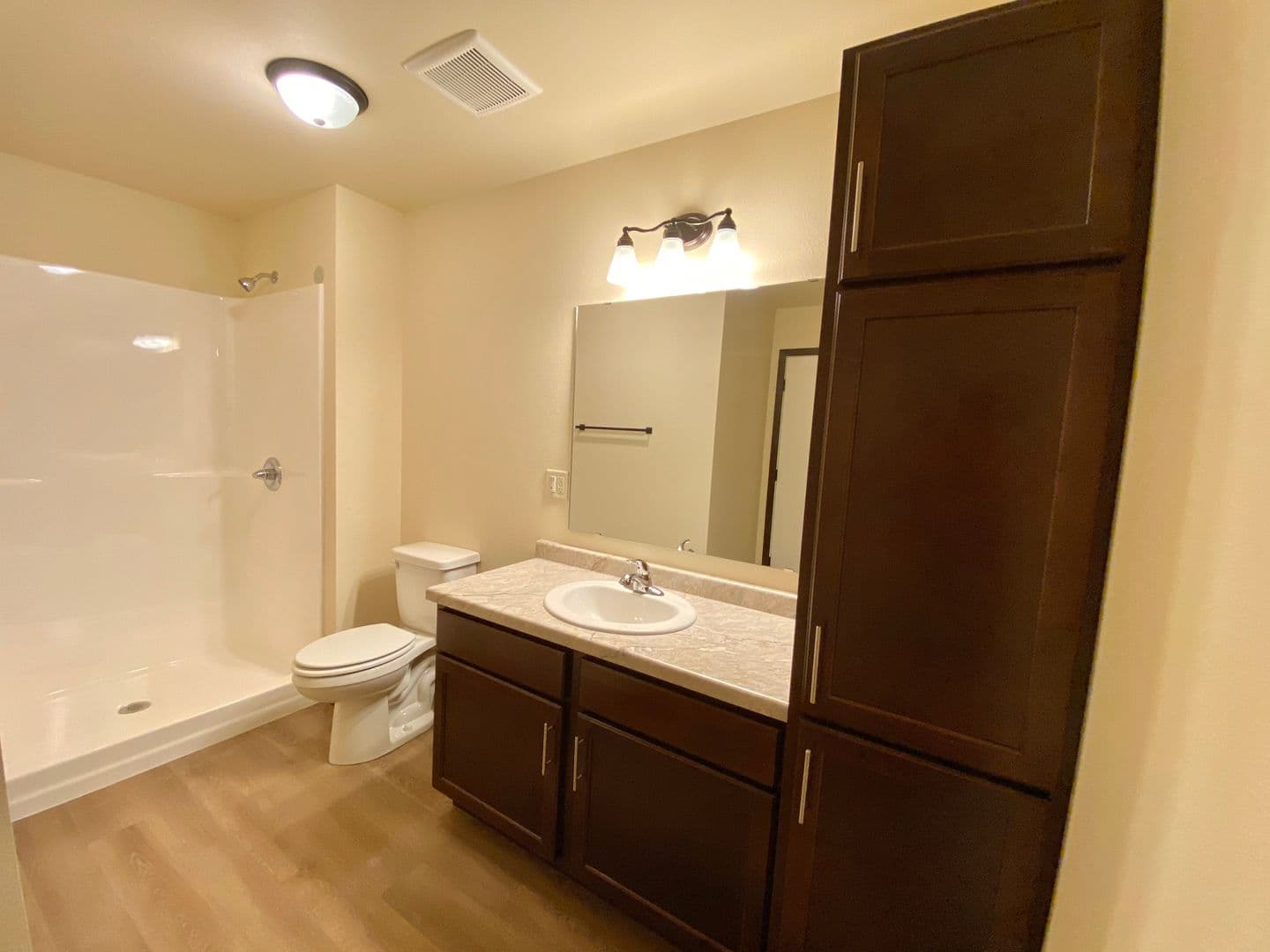 Plover Apartment: 3500 Willow Dr