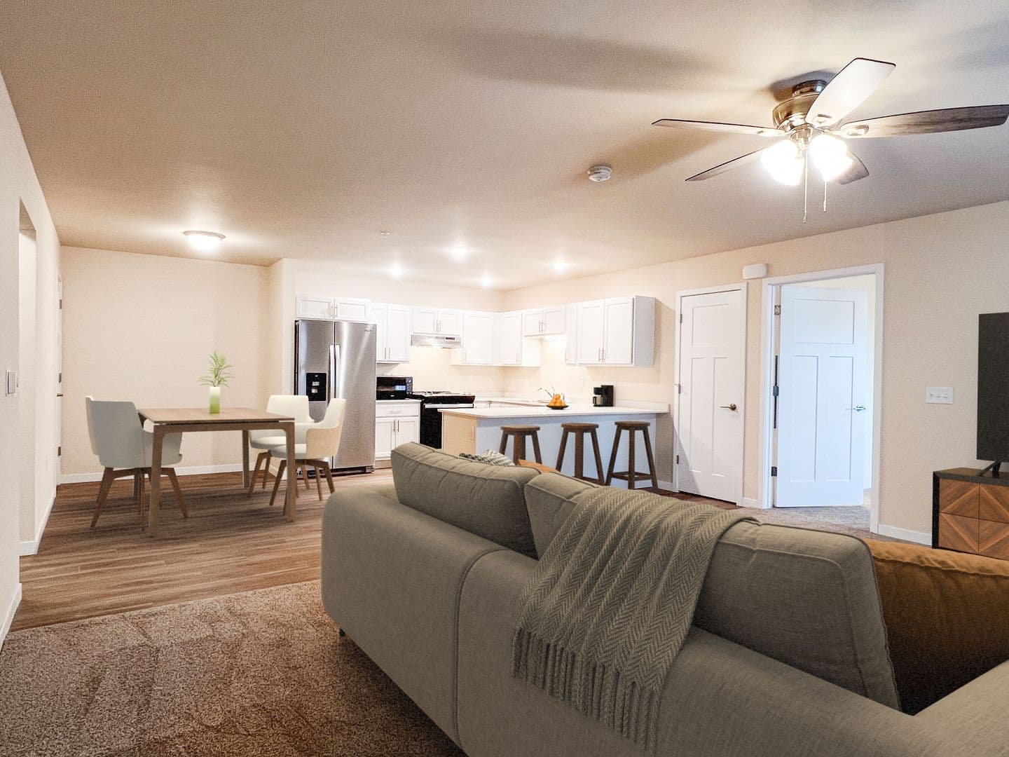 Eau Claire Apartment: 4395 Christopher Drive