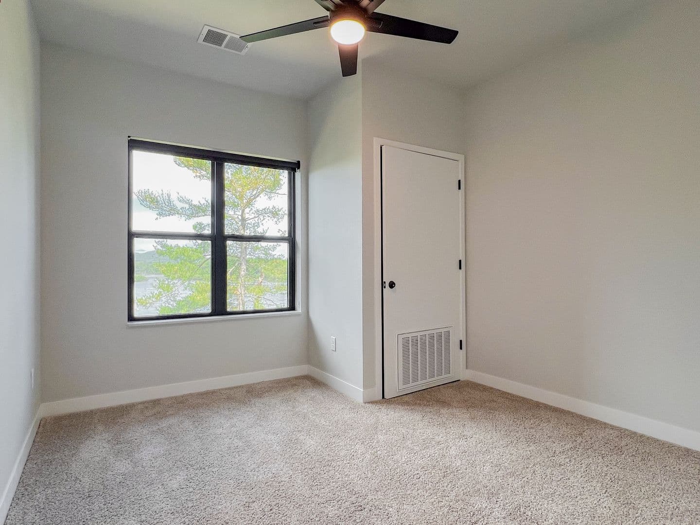 Schofield Apartment: 1408 Park Drive